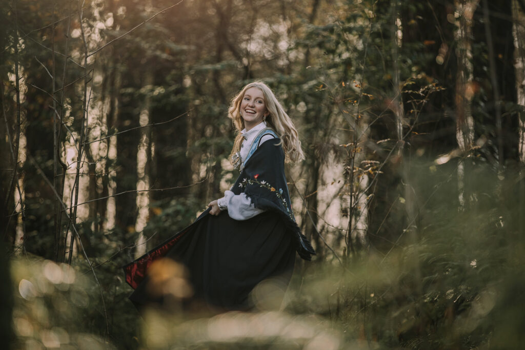 Konfirmasjonsfotografering konfirmant konfirmasjon fotograf stavanger bunadsbilder dressbilder