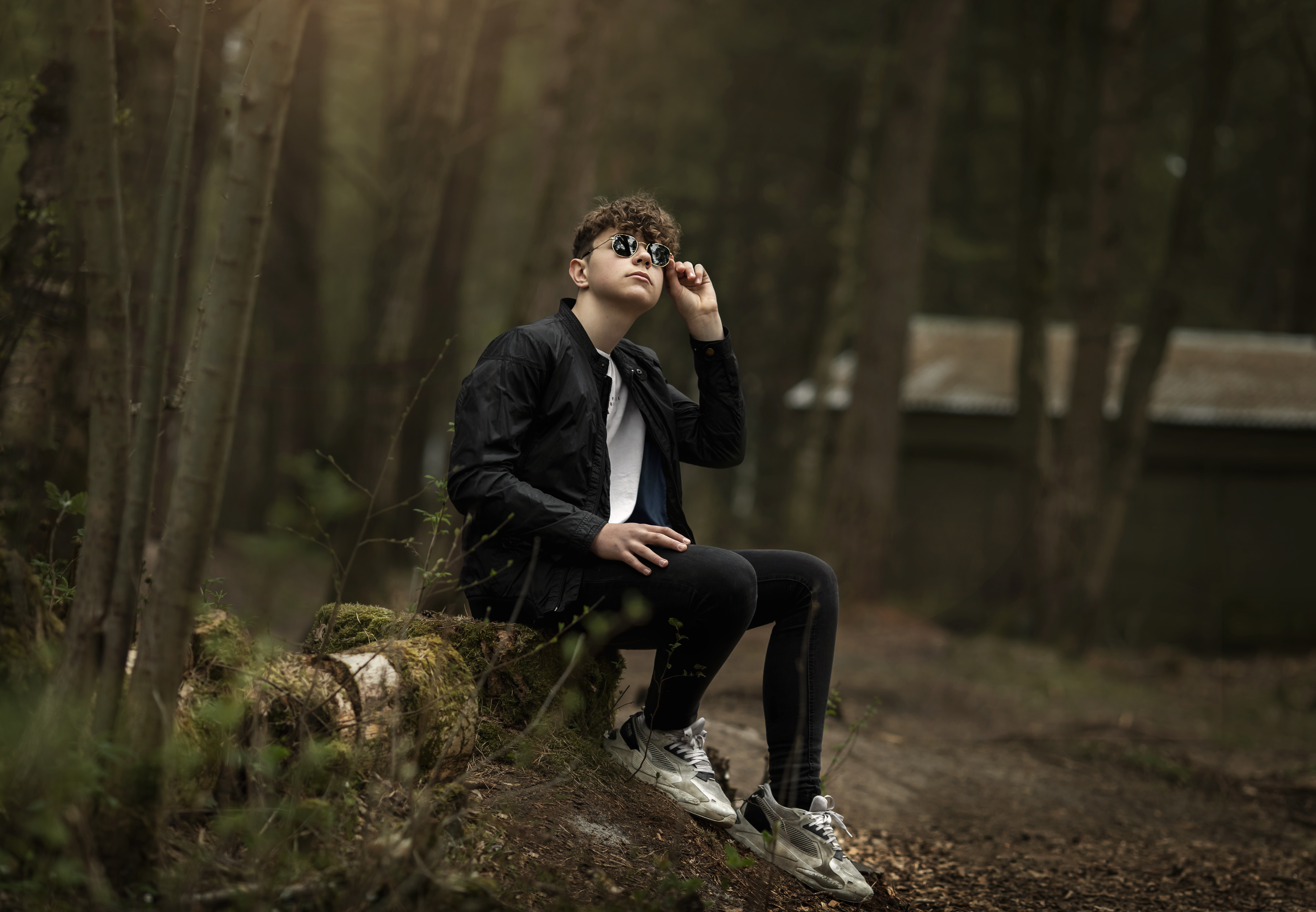 Konfirmasjonsfotografering konfirmant konfirmasjon fotograf stavanger bunadsbilder dressbilder