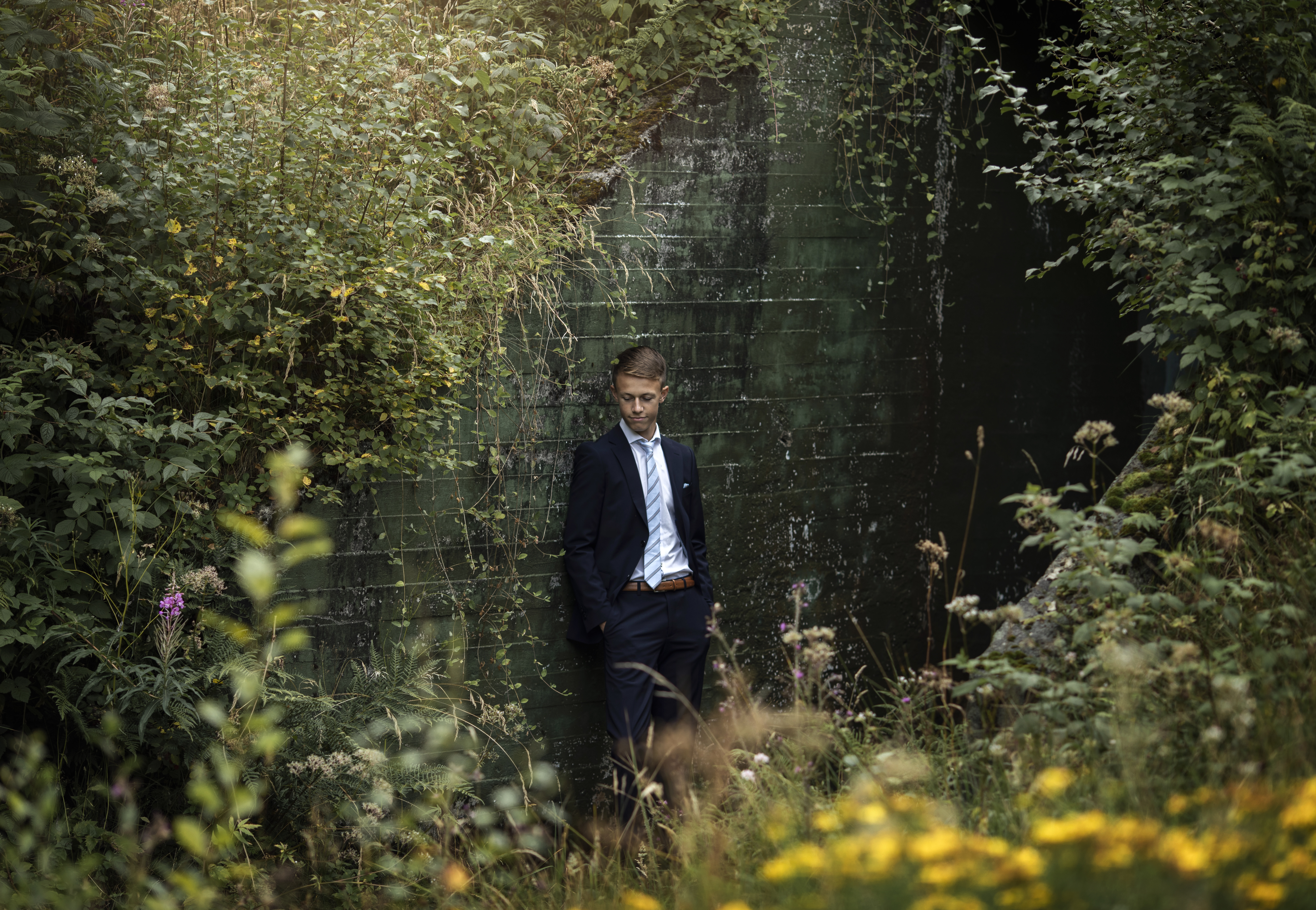 Konfirmasjonsfotografering konfirmant konfirmasjon fotograf stavanger bunadsbilder dressbilder