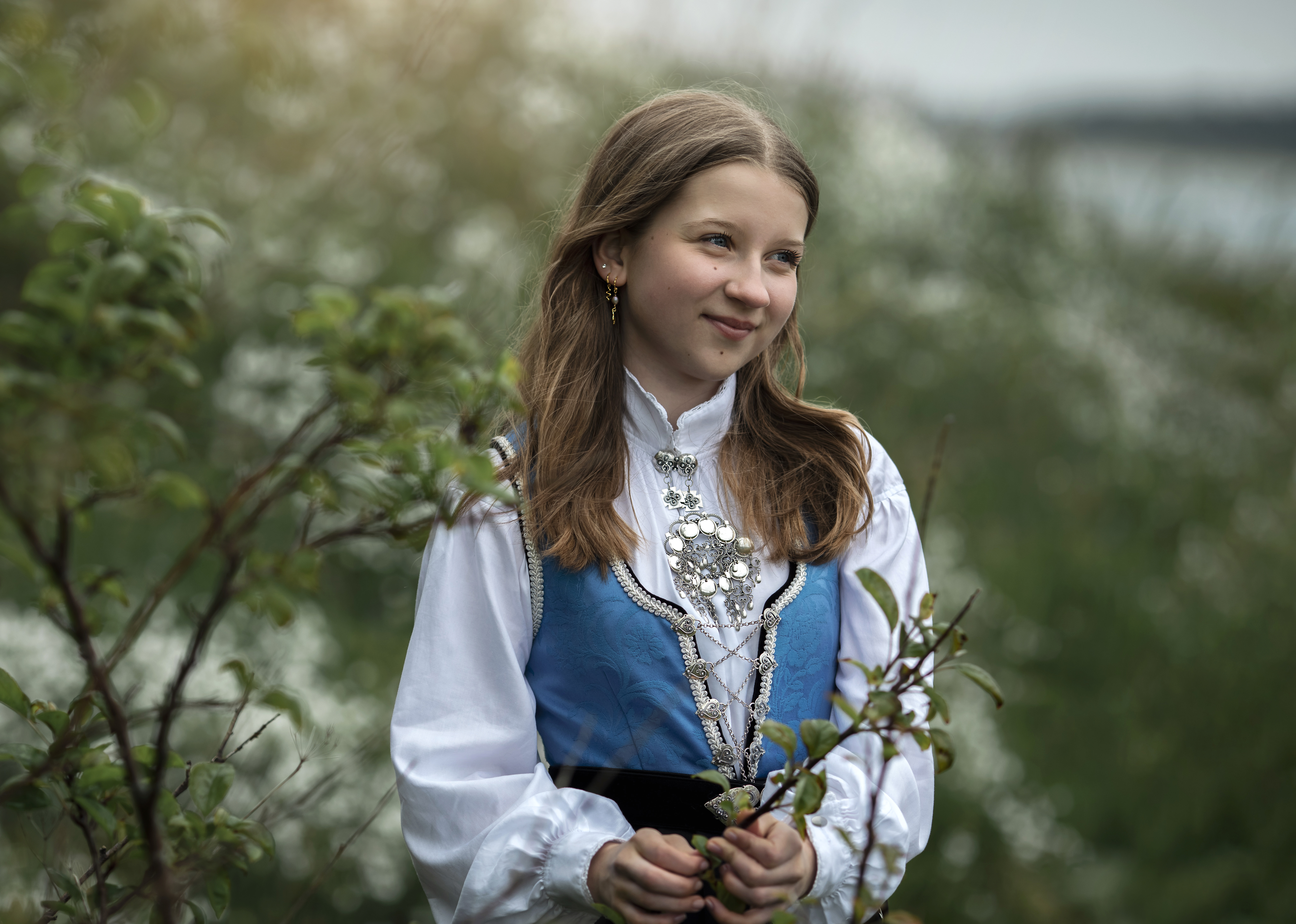 Konfirmasjonsfotografering konfirmant konfirmasjon fotograf stavanger bunadsbilder dressbilder